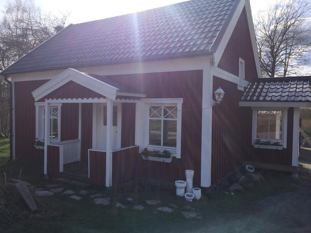 Café Torpet B&B Skepplanda Exterior foto